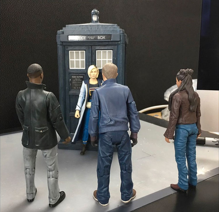 doctor who series 11 action figures