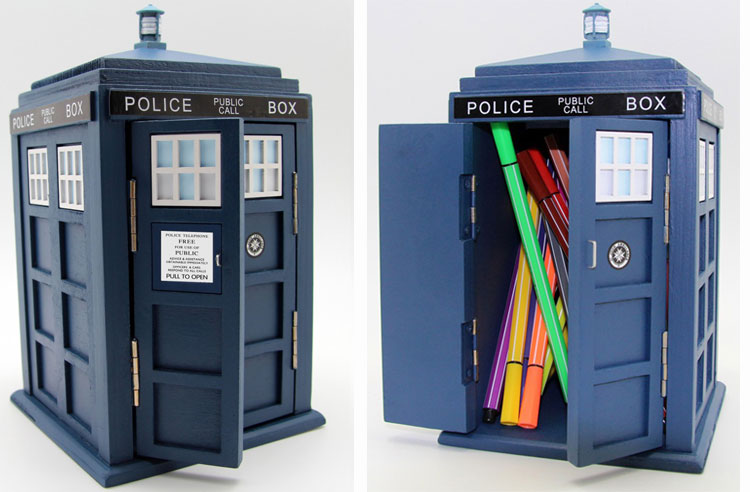 tardis-desk