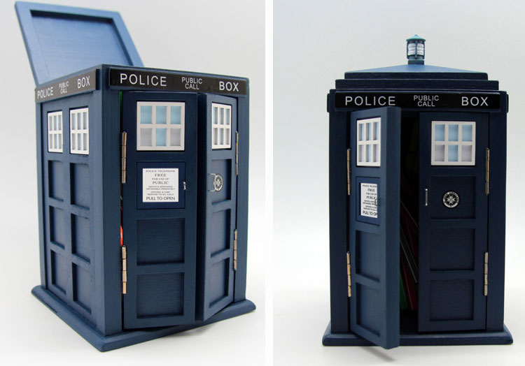 tardis-desk1